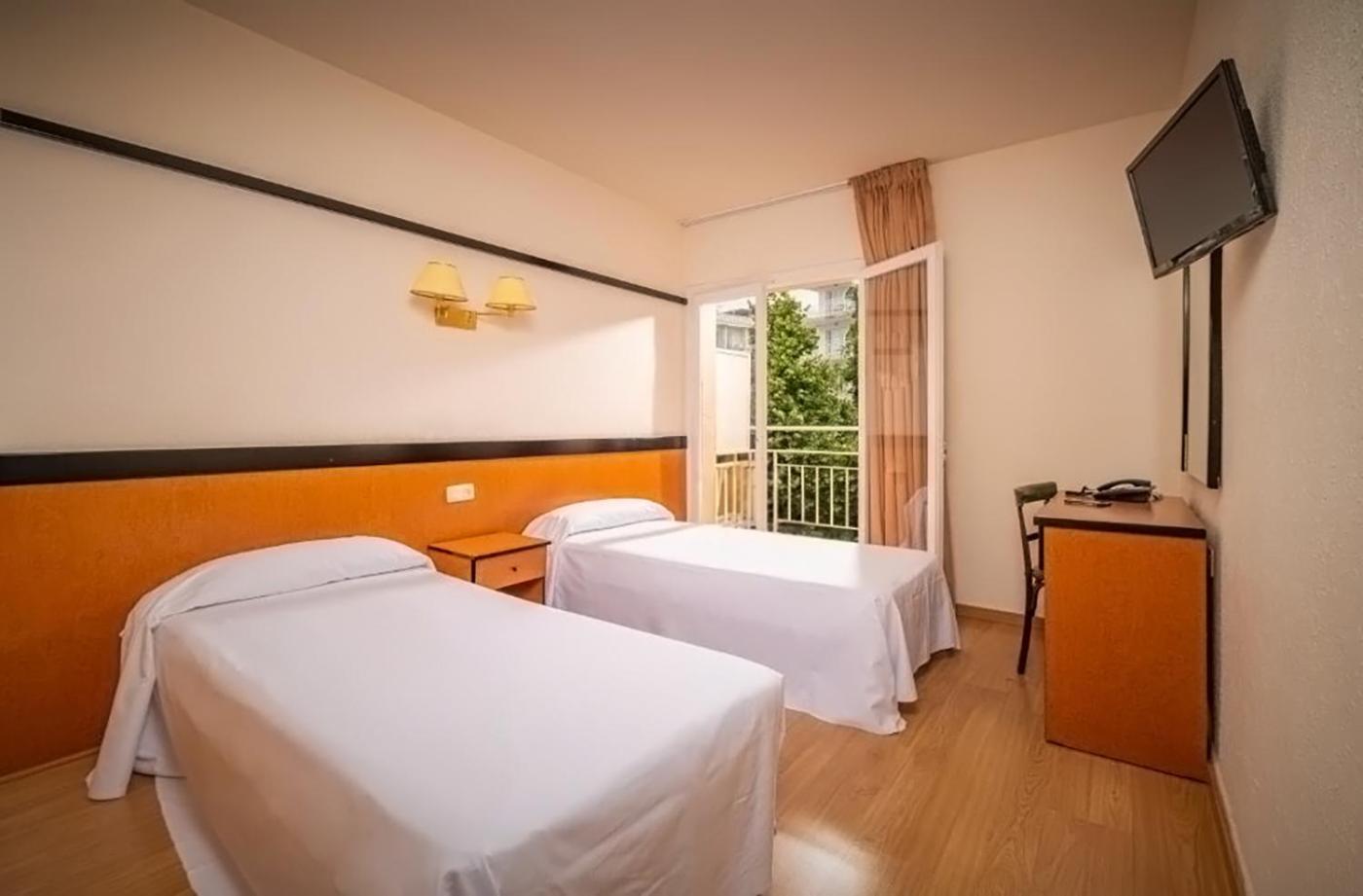The Bb Hotel Boutique Can Colom Льорет-де-Мар Экстерьер фото